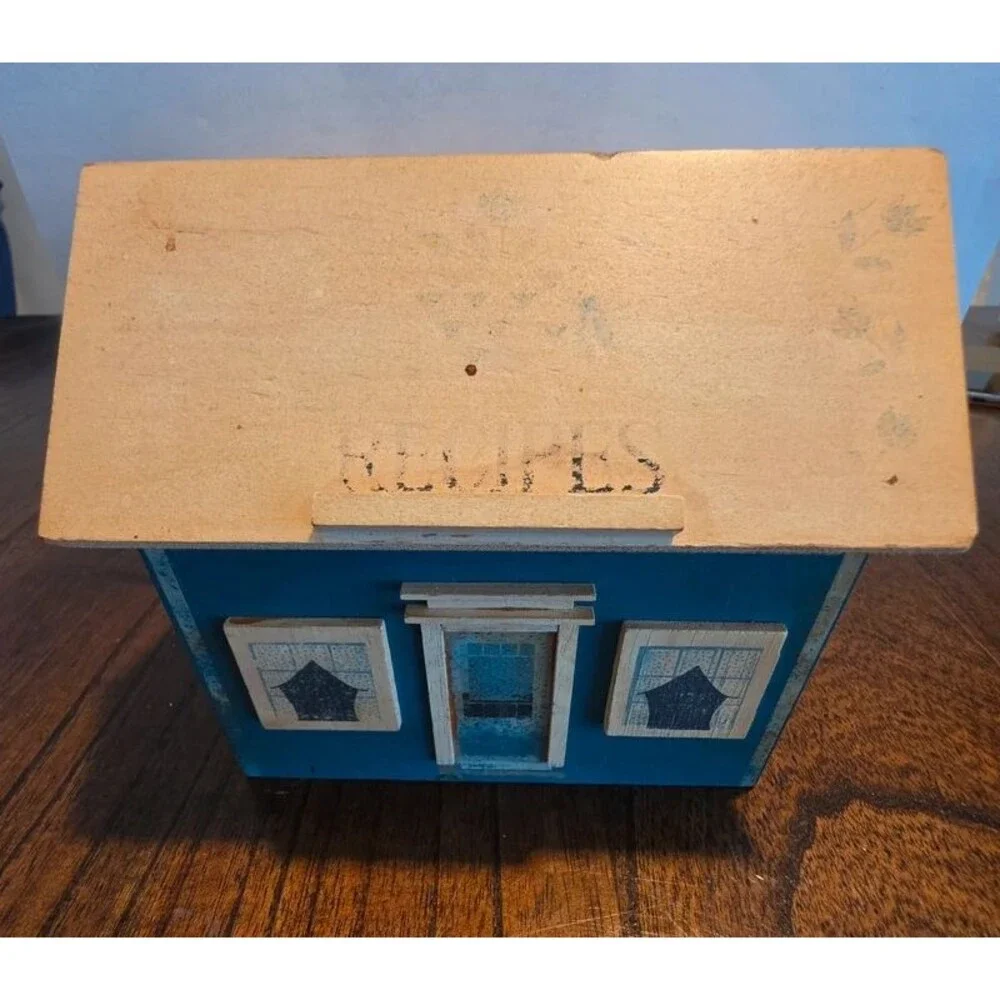 Vintage Wooden House Recipe Box 119 Recipes Blank Cards Dividers Taiwan